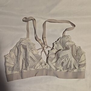 Aerie Cream Lace Bra with Scalloped Edges S